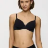 reg nero 3 BODY MAKE-UP ESSENTIALS WP