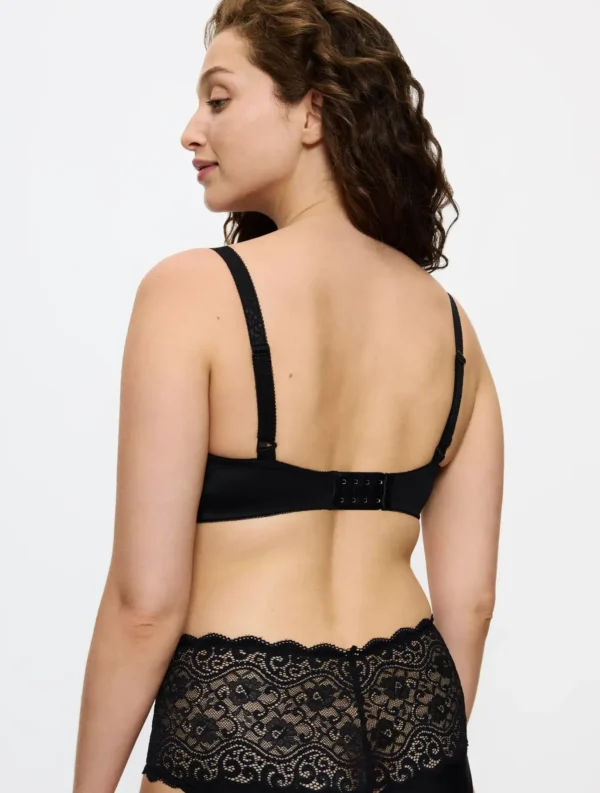 reg nero con ferretto 3 AMOURETTE W