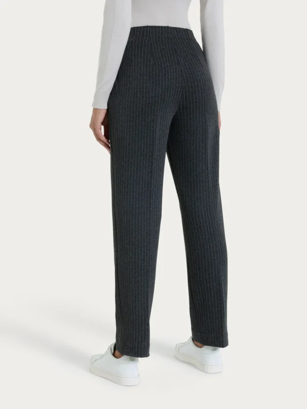 PANTALONE GESSATO DRITTO CON TASCHE IN ECO JACQUARD