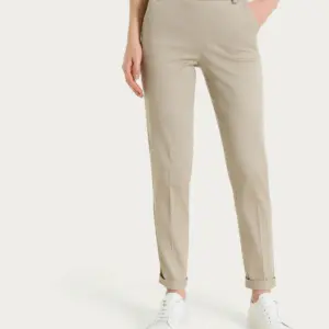 PANTALONE CHINO SLIM CON TASCHE