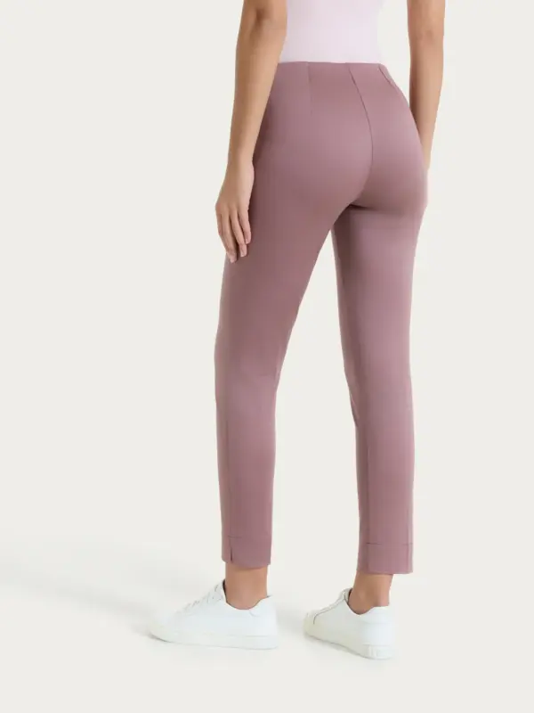 pantalone capri 2 PANTALONE CAPRI CON SPACCHETTI IN SATIN POWER